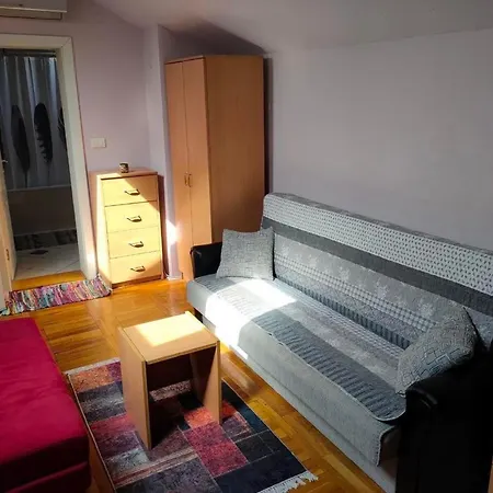 Διαμέρισμα Alisa